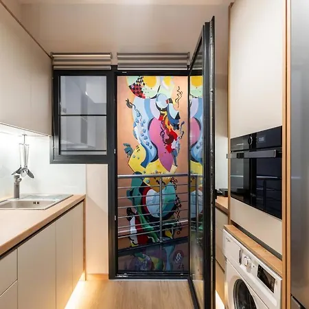 Apartment Bauhaus Luxury Suites 103 8' To Panepistimio Metro Athens